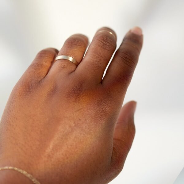Catbird Classic Wedding Bands, Half Round Band, 3mm - Image 2