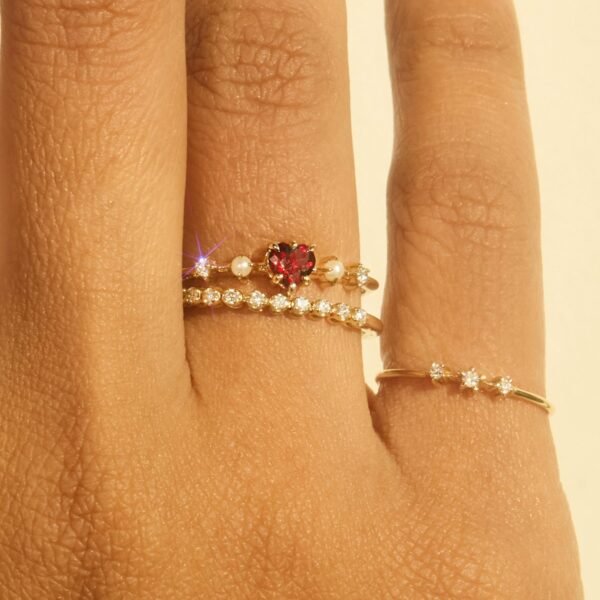 Great Heart Garnet Ring - Image 2