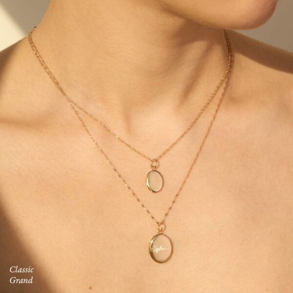 Dollhouse Oval Gold Locket, Grand - Image 3