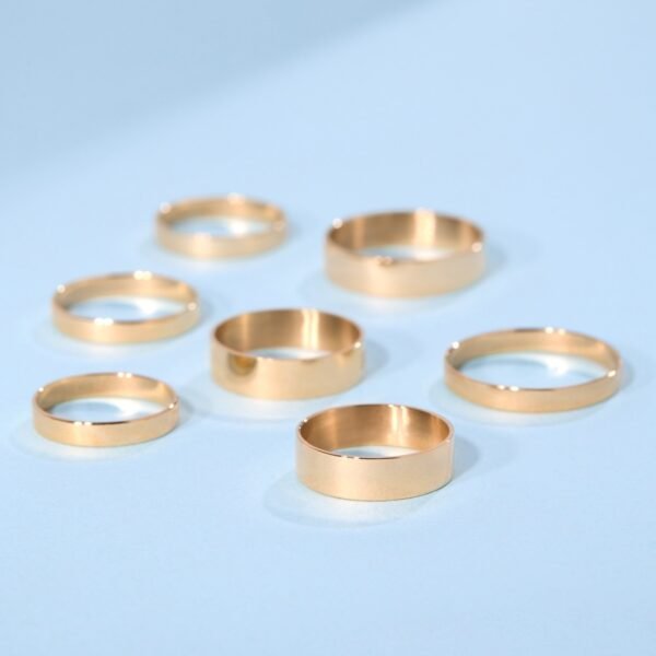 Grand Tomboy Engravable Gold Ring - Image 11