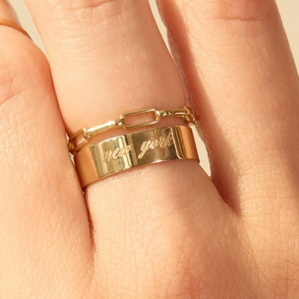 Grand Tomboy Engravable Gold Ring - Image 6
